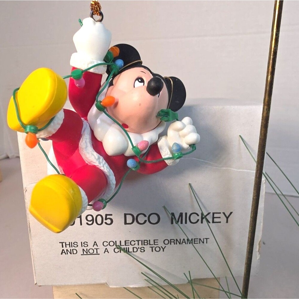 EUC Vintage Grolier Disney Christmas Ornament  Mickey Mouse W/Original Box